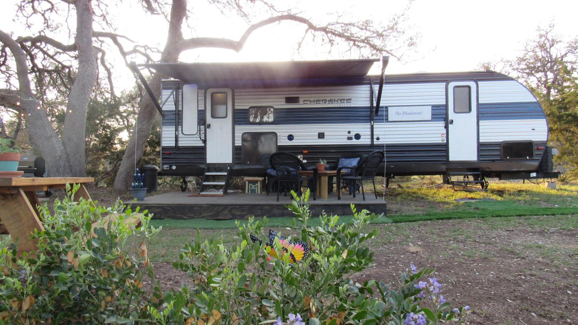 מלון דריפינג ספרינגס The Alexander At Creek Road מראה חיצוני תמונה